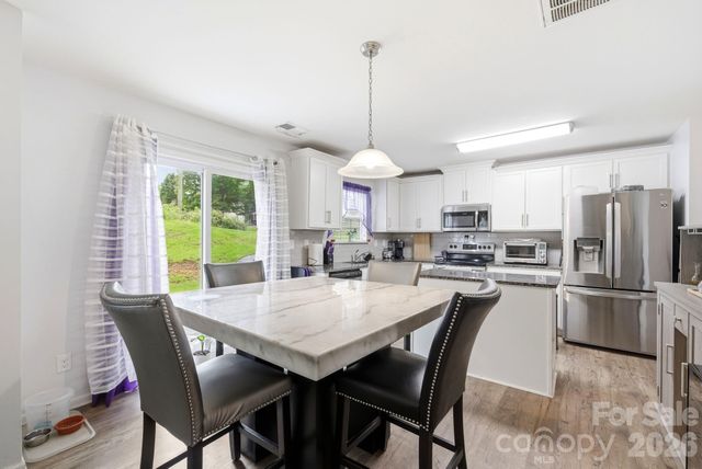 8502 Mansell Court, Charlotte, NC 28215