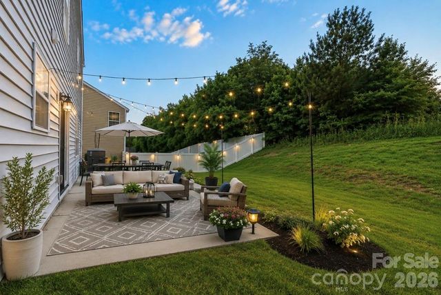 8502 Mansell Court, Charlotte, NC 28215