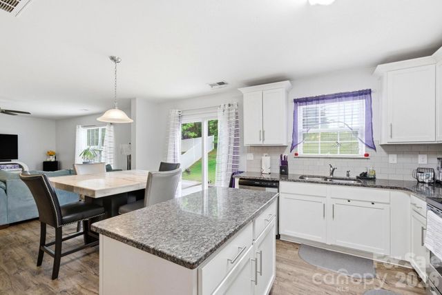 8502 Mansell Court, Charlotte, NC 28215