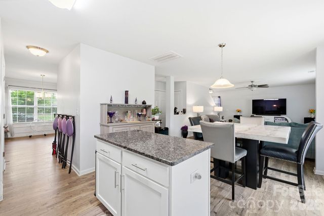 8502 Mansell Court, Charlotte, NC 28215