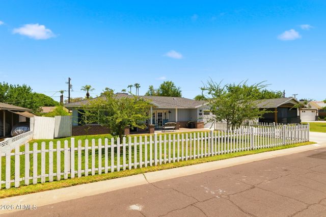 4628 E WINDSOR Avenue, Phoenix, AZ 85008
