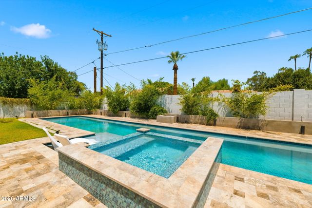 4628 E WINDSOR Avenue, Phoenix, AZ 85008