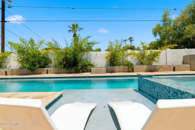 4628 E WINDSOR Avenue, Phoenix, AZ 85008