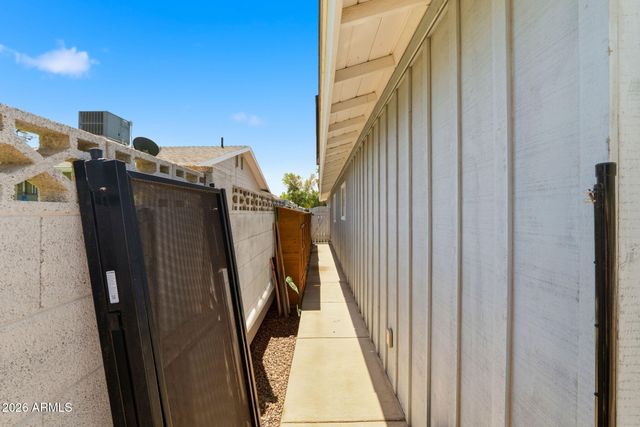 4628 E WINDSOR Avenue, Phoenix, AZ 85008