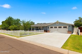 4628 E WINDSOR Avenue, Phoenix, AZ 85008