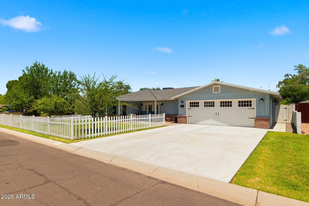 4628 E WINDSOR Avenue, Phoenix, AZ 85008