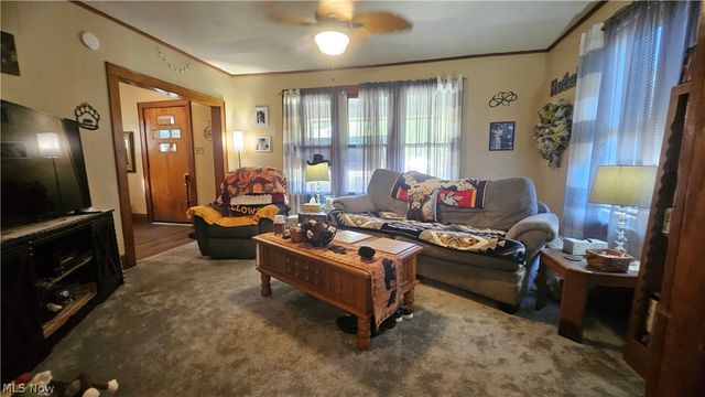 839 W Vine Street, Martins Ferry, OH 43935