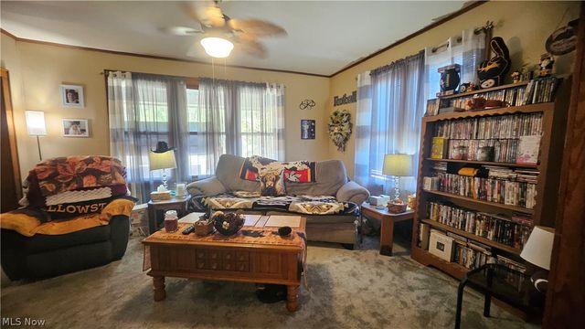 839 W Vine Street, Martins Ferry, OH 43935