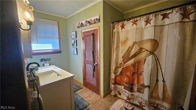 839 W Vine Street, Martins Ferry, OH 43935