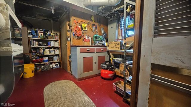 839 W Vine Street, Martins Ferry, OH 43935