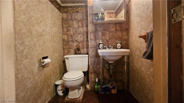 839 W Vine Street, Martins Ferry, OH 43935