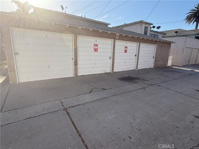 2421 Magnolia, Long Beach, CA 90806