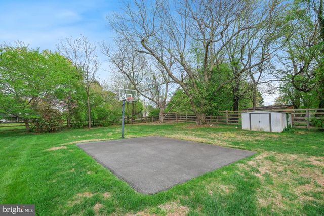 15613 ANCIENT OAK DR, North Potomac, MD 20878