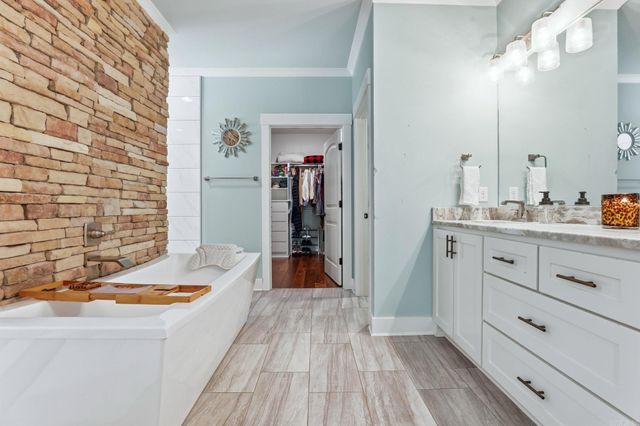 240 Dawson Springs Drive, Little Rock, AR 72210