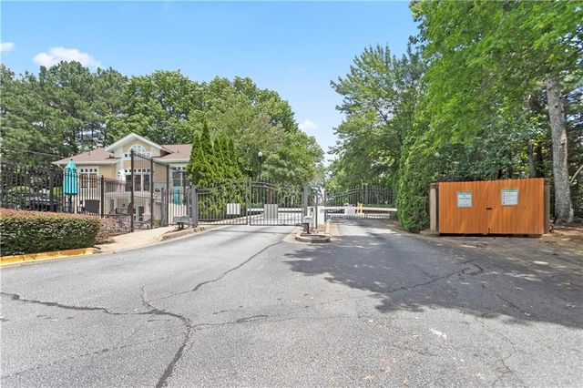 2700 Pine Tree Road NE 2303, Atlanta, GA 30324