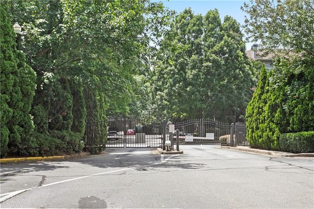 2700 Pine Tree Road NE 2303, Atlanta, GA 30324