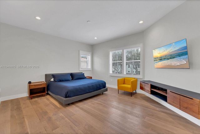 1469 Shoreline Way, Hollywood, FL 33019