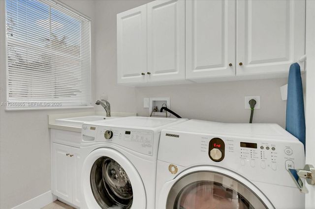 1469 Shoreline Way, Hollywood, FL 33019