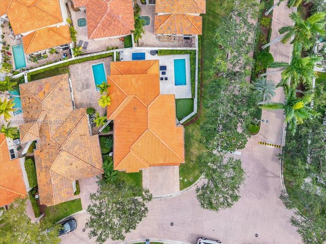 1469 Shoreline Way, Hollywood, FL 33019