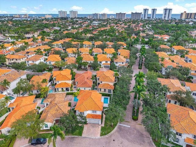 1469 Shoreline Way, Hollywood, FL 33019