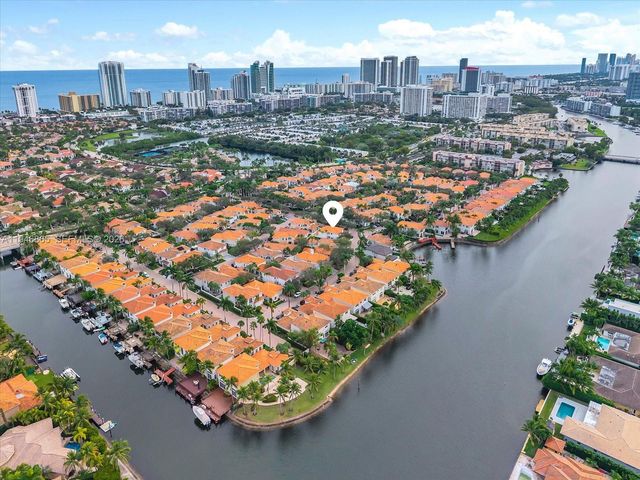 1469 Shoreline Way, Hollywood, FL 33019