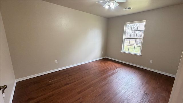 77 Ingleborough Drive, Bella Vista, AR 72715