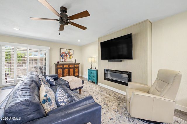 25244 S BERRY BROOK Drive, Sun Lakes, AZ 85248