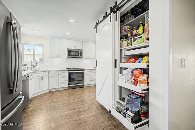 25244 S BERRY BROOK Drive, Sun Lakes, AZ 85248