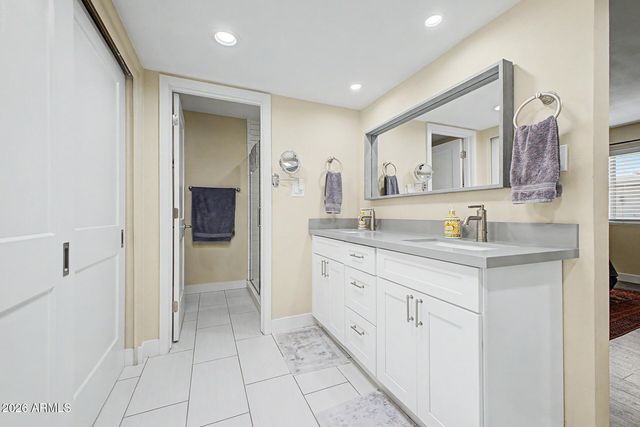 25244 S BERRY BROOK Drive, Sun Lakes, AZ 85248