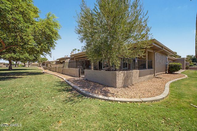 25244 S BERRY BROOK Drive, Sun Lakes, AZ 85248