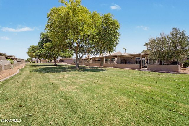 25244 S BERRY BROOK Drive, Sun Lakes, AZ 85248