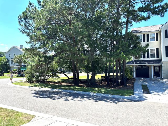 2858 Woodland Park Drive, Mount Pleasant, SC 29466
