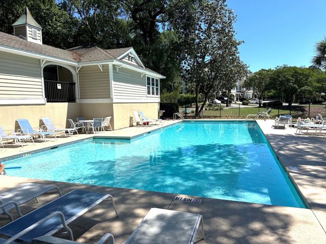 2858 Woodland Park Drive, Mount Pleasant, SC 29466