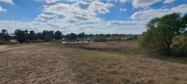 3432 County Road 206 RD N, Cameron, TX 76520