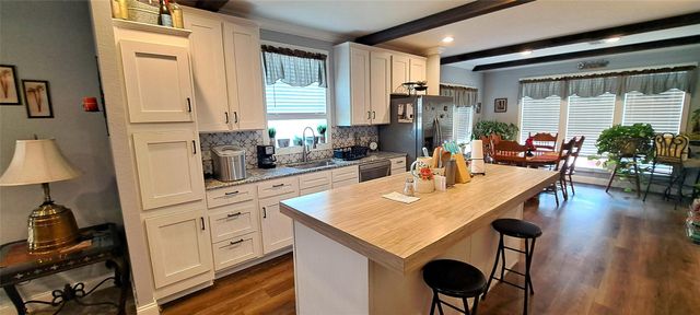 3432 County Road 206 RD N, Cameron, TX 76520