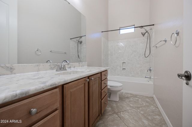 2902 E GARY Way, Phoenix, AZ 85042