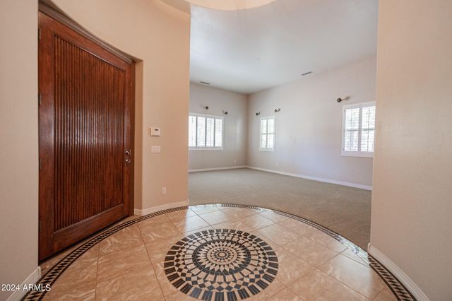 2902 E GARY Way, Phoenix, AZ 85042