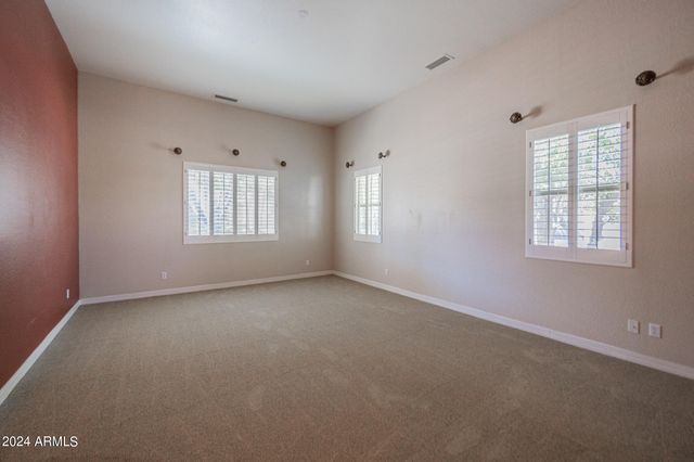 2902 E GARY Way, Phoenix, AZ 85042