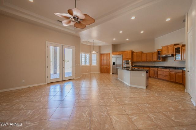 2902 E GARY Way, Phoenix, AZ 85042