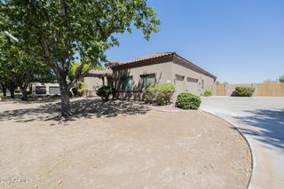 2902 E GARY Way, Phoenix, AZ 85042
