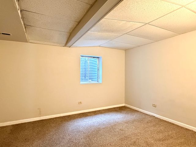 4447 W Lawn Avenue, Waukegan, IL 60085