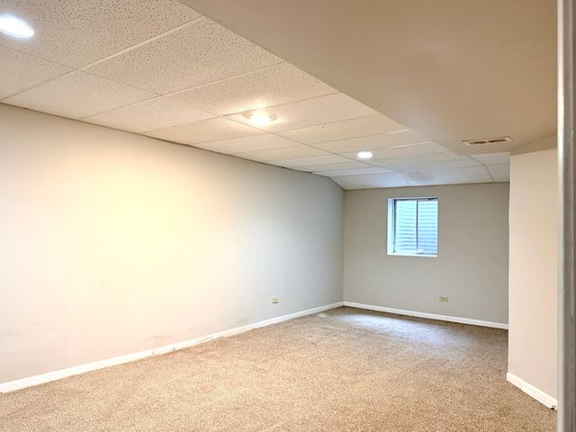 4447 W Lawn Avenue, Waukegan, IL 60085