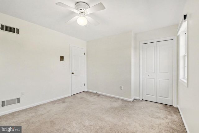 2021 VERONA DR, Harrisburg, PA 17110