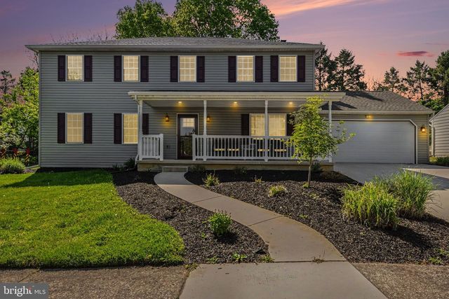 2021 VERONA DR, Harrisburg, PA 17110