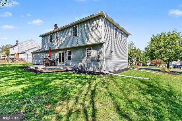 2021 VERONA DR, Harrisburg, PA 17110