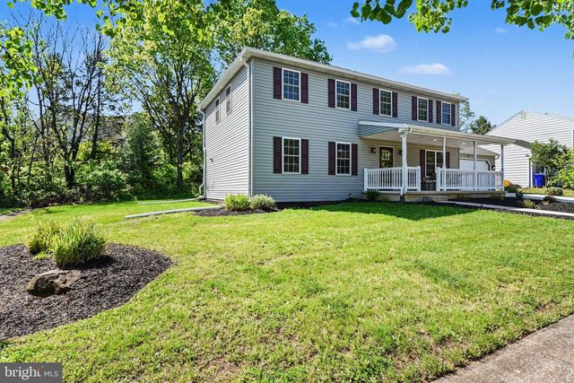 2021 VERONA DR, Harrisburg, PA 17110