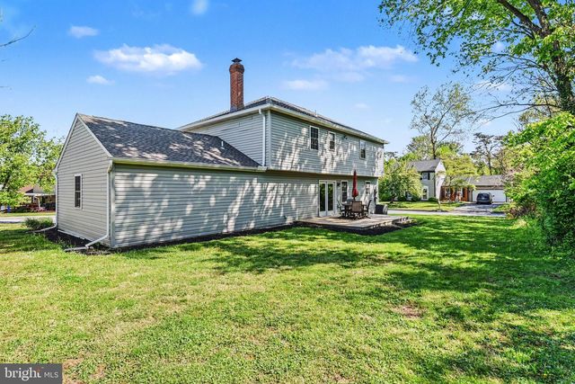 2021 VERONA DR, Harrisburg, PA 17110