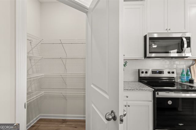 411 Sunflower street Drive 172, Conyers, GA 30094