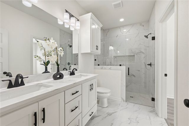 513 Hall Street, Bryan, TX 77803