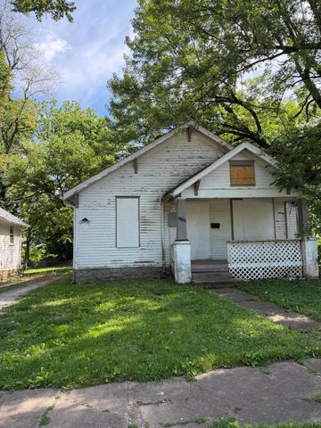 1116 W Madison Street, Springfield, MO 65806